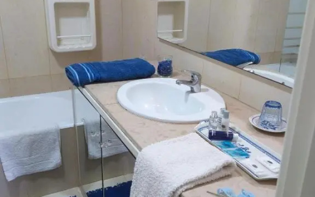Avenida 8 apartment