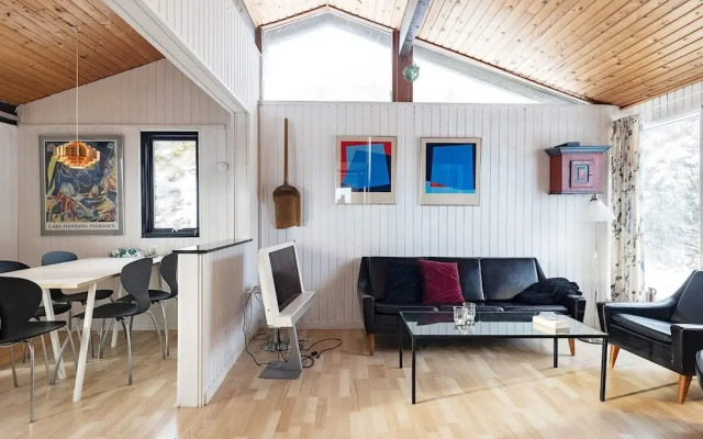 6 Person Holiday Home in Saltum