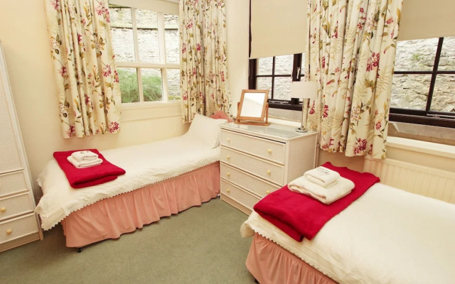 Hall Cottage