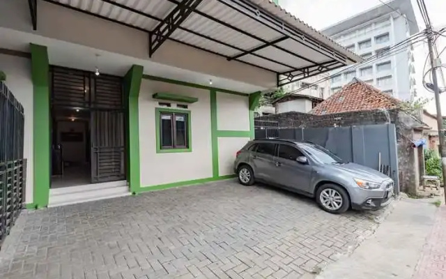 RedDoorz @ Suryakencana Bogor