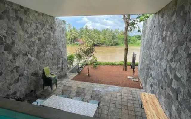 AJ Villa