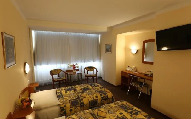 Hotel Lux