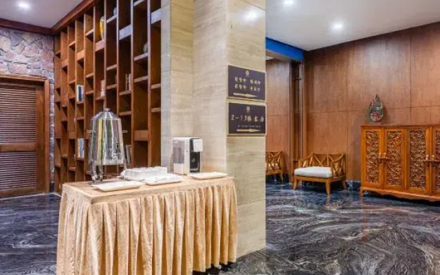 Ganglong Hotel