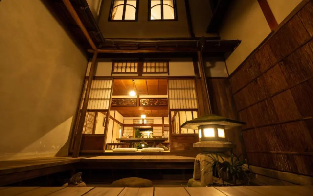 Inase Otsu Machiya Bed & Breakfast