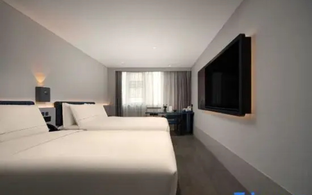 Atour Light Hotel (Shanghai Wujiaochang Sanmen Road Metro Station)