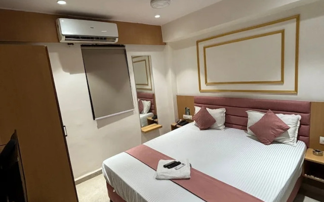 Hotel Singh Empire