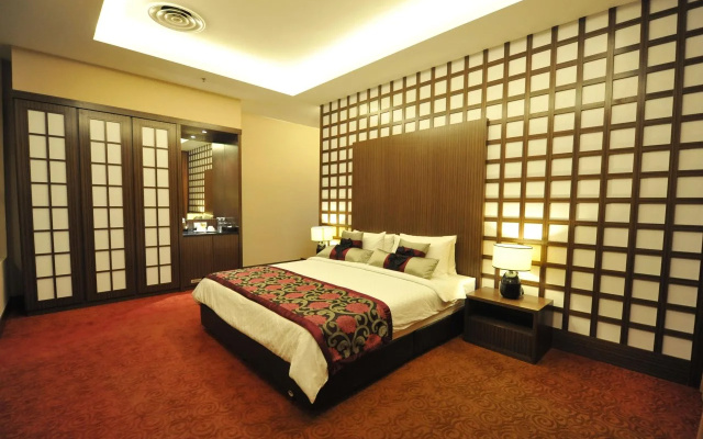 11@Century Hotel