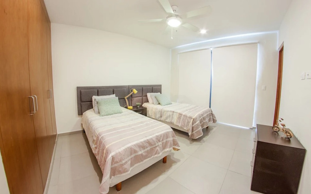 Trendy 2BR condo centermost by Happy Address