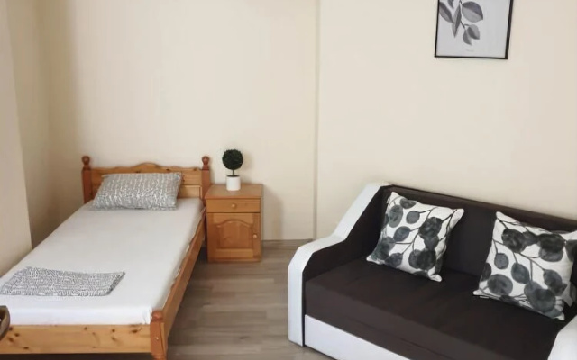 Sunny Gardens Apartments