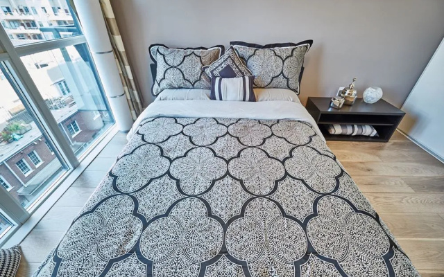 Toronto Escape - Moonstone Suite