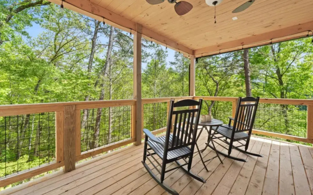 Romantic Cabin Retreat By Ghosal Luxury Lodging