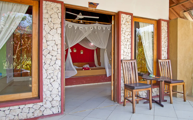 The Tanis Beach Resort Nusa Lembongan