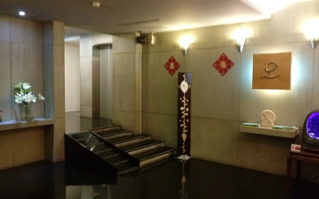 Good Life Hotel