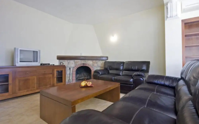 Villa - 3 Bedrooms with Pool and WiFi - 106434