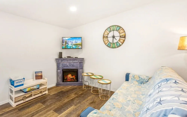 Sandy Days Condo in Ocean Shores