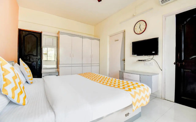 FabHotel Corporate Residency - Nr. Balaji Business Centre