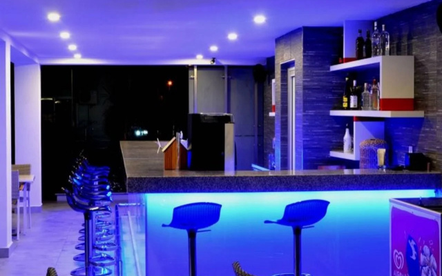 Green Garden Suites Hotel