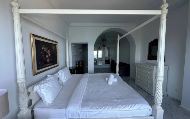 Cliff Apartment With sea View in Sidi Bou Saïd
