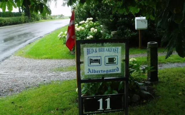 Albertsgaard Bed & Breakfast