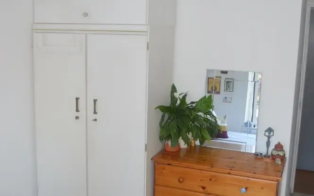 Bright Apartment Near Brixton
