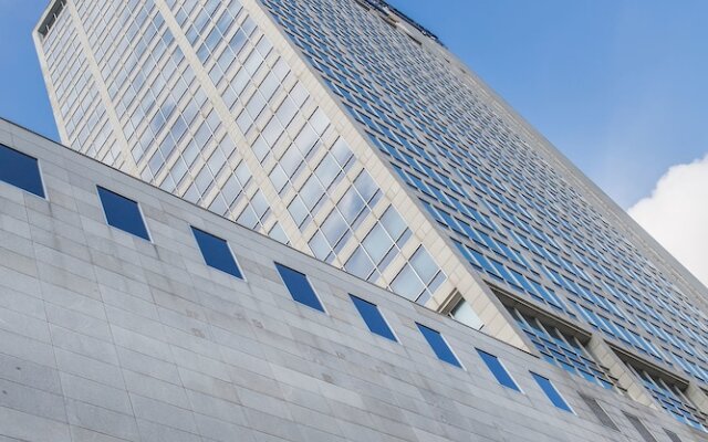 Отель Courtyard by Marriott Katowice City Center вид на фасад
