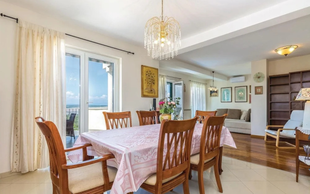 Beautiful Home in Jadranovo With Wifi and 3 Bedrooms