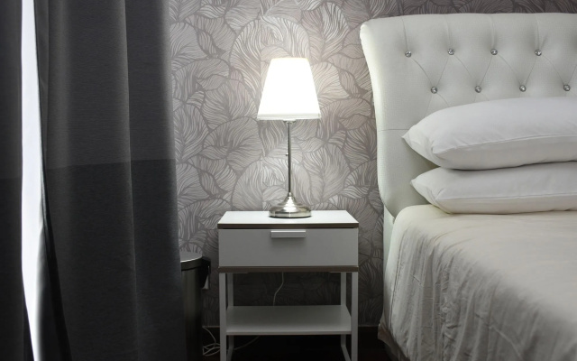 Silverscape Family Studio Suite