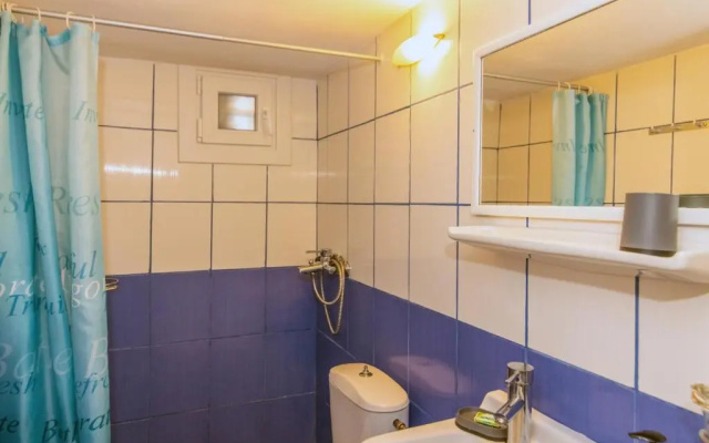 Porto Galini Tinos Karya 102