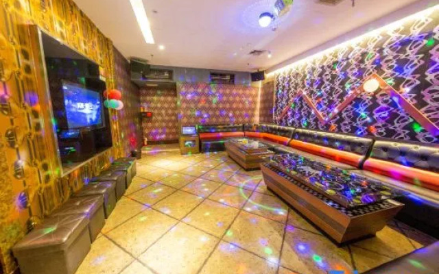 Huangguang Holiday Hotel