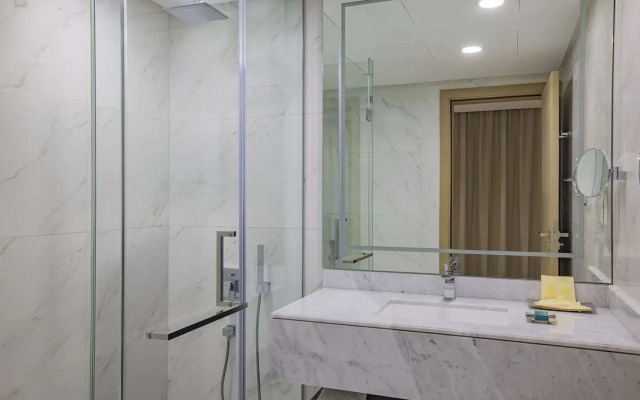 Hilton Bahrain City Centre Hotel & Residences