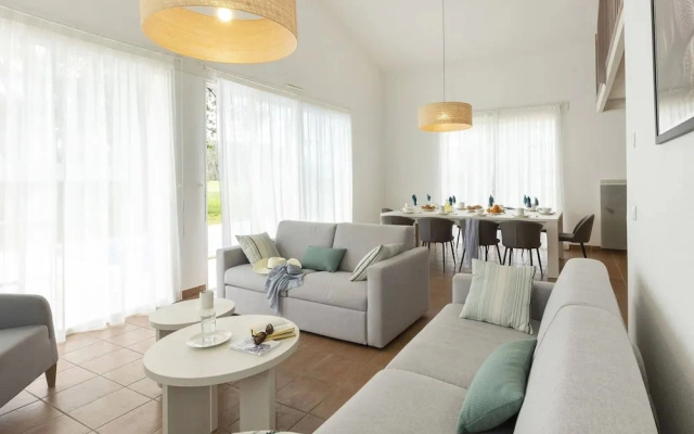 Villa in France With Golf Course & Pool