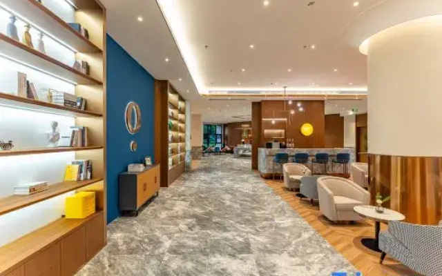 Zhangjiagang Lanshu Ring Road Hotel（High-speed rail new town）