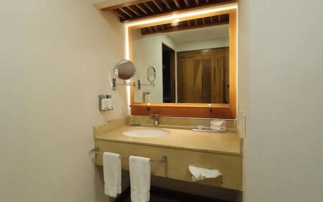 Tiser Hotel