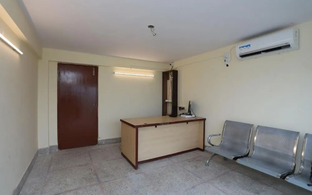 OYO 14633 Lakeview Guest House