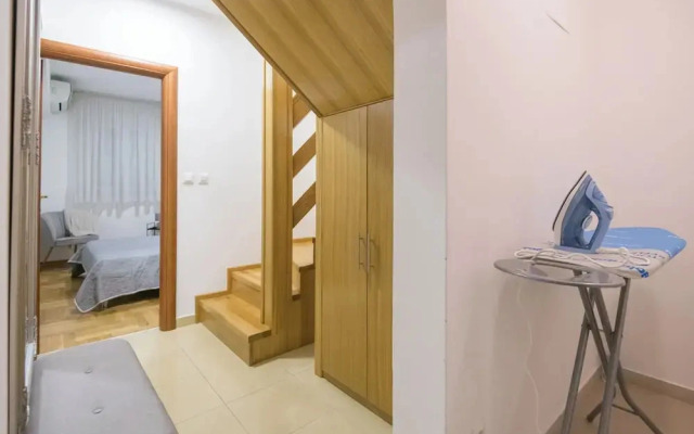Duplex Apartment Vita Split, near Žnjan Beach