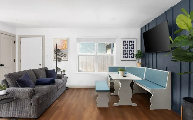 Posh & Serene 2BR w Private Patio