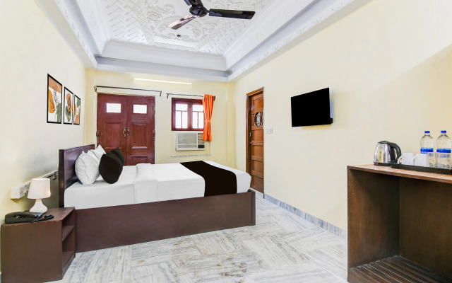 Hotel O Lenin Sarani
