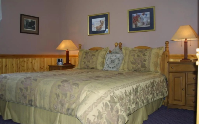 Arden Forest Inn
