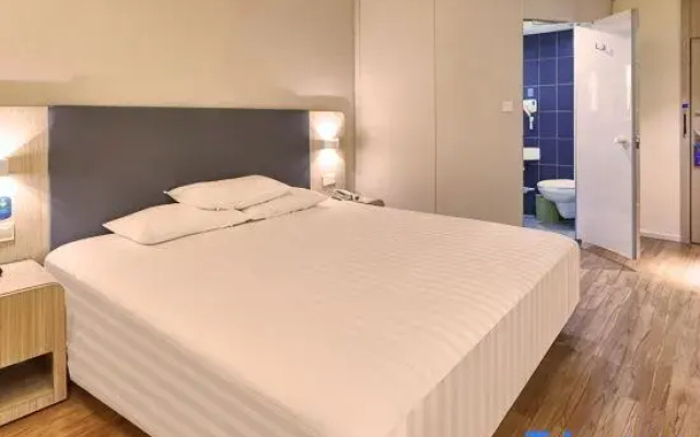 Liyuanxin Hotel (Nanjing Jiangning Binjiang Development Zone)
