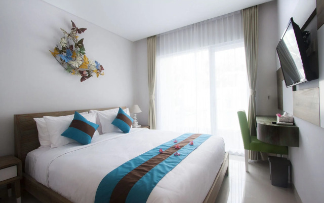 Hola Seminyak