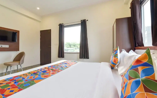 Fabhotel Yuvraj Inn