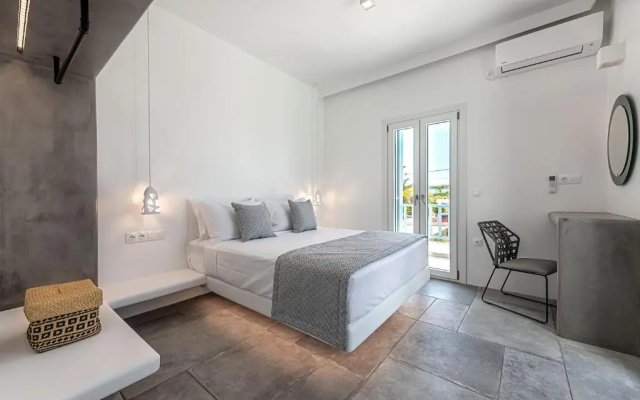 Manesis Suites