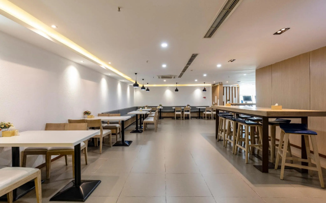 Hanting Hotel Lhasa Jokhang Temple Square