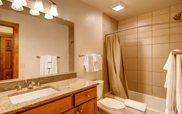 Black Canyon Inn Unit H4 Deluxe