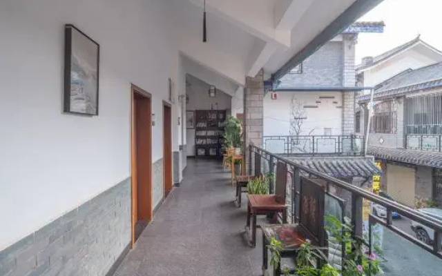Sunshine Courtyard Inn (Jianshui Ancient City Branch)