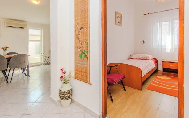 Apartment Semak