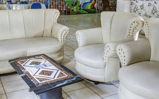 OYO 90316 Hotel Candri Pelaihari