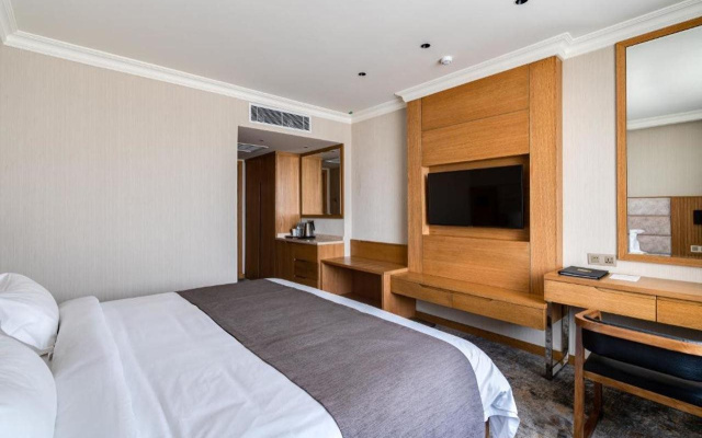 Frankfort Hotel & Spa