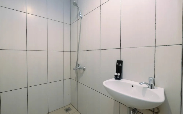 Modern and Posh Studio Apartment @ Grand Kamala Lagoon By Travelio