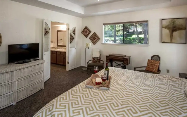 Remember the Alamo - Three Bedroom Cabin